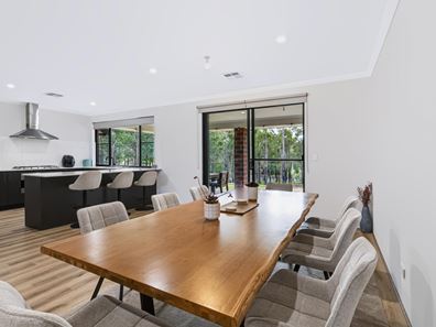 16 Bella Vista Road, Jardee WA 6258
