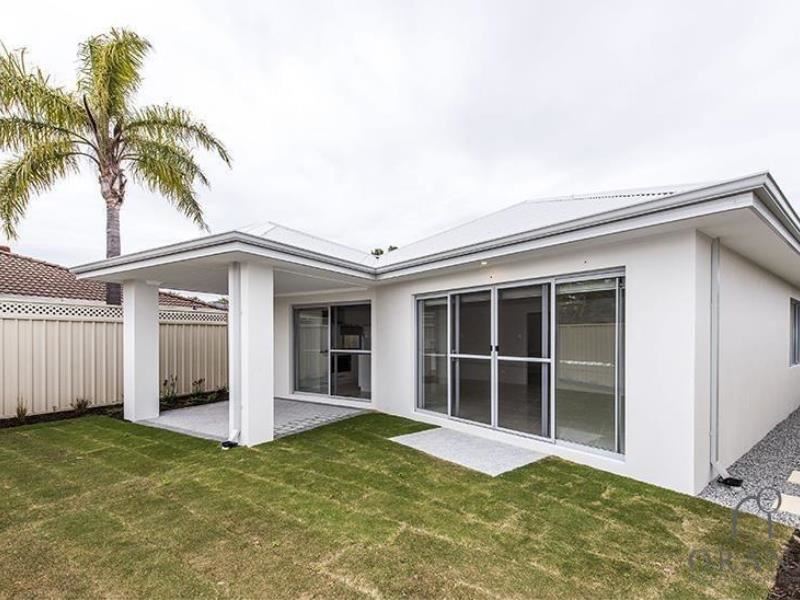 12A Lyneham Place, Bassendean WA 6054