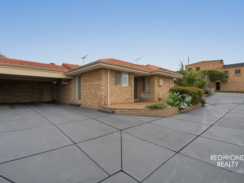 2/8 Hammad Street, Palmyra WA 6157