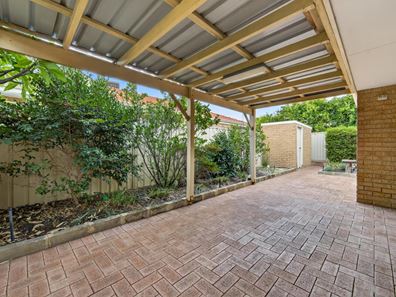 3/5 Crawshaw Crescent, Manning WA 6152