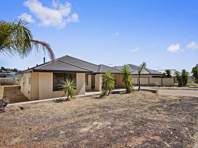 28 Jacaranda Loop, Collie WA 6225