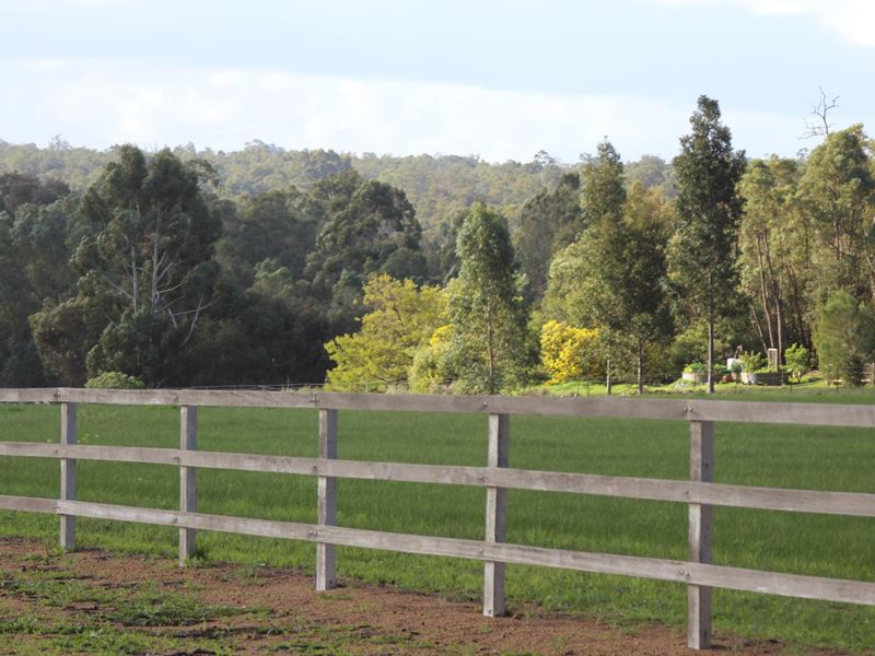 930 Stoneleigh Road, Mount Helena