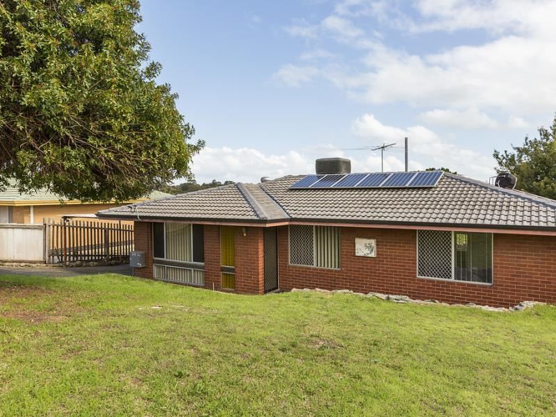 11 Malcolm Street, Spearwood WA 6163