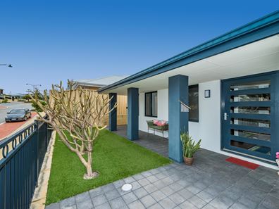 83 O'Mara Boulevard, Iluka WA 6028