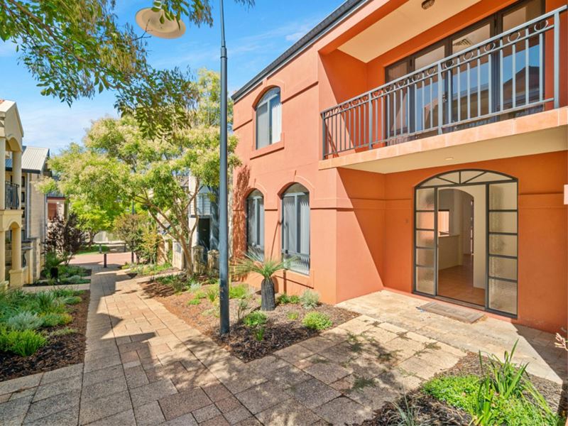 6 Flagstaff Lane, East Perth