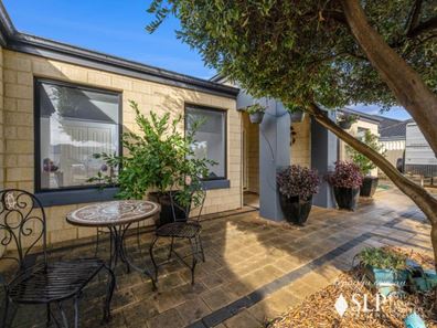 70 Russell Road, Madeley WA 6065