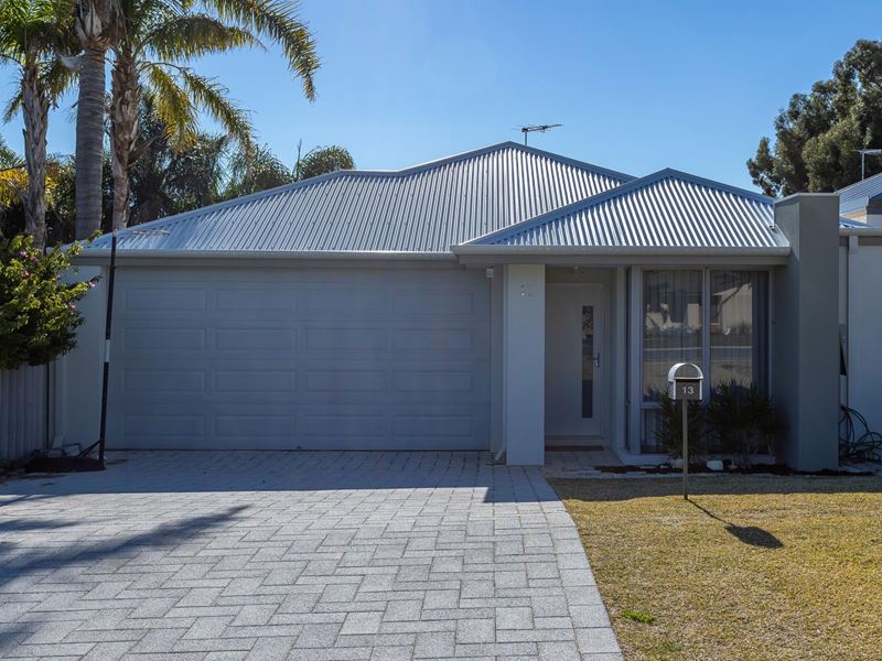 13 Coyle Road, Beldon