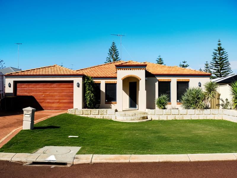 15 Sulina Rise, Falcon