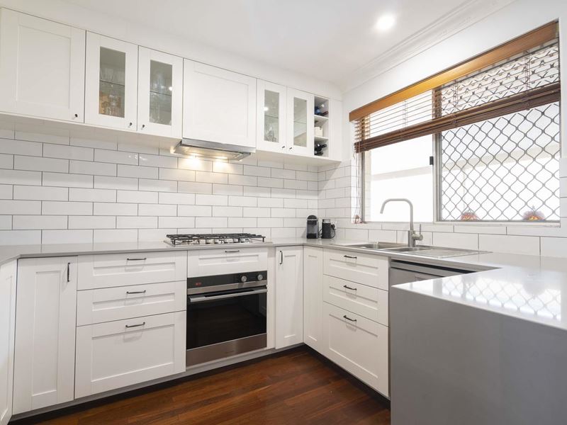 25 Tillingdon Way, Morley WA 6062