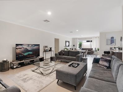7 Ladham Turn, Canning Vale WA 6155