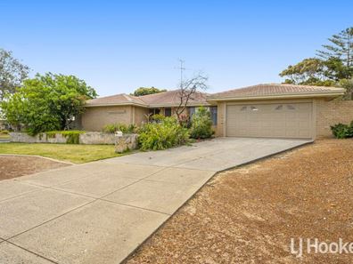 18 Magnolia Rise, Halls Head WA 6210