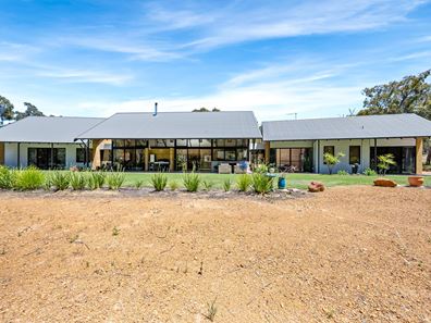 150 Maine-Anjou Drive, Lower Chittering WA 6084