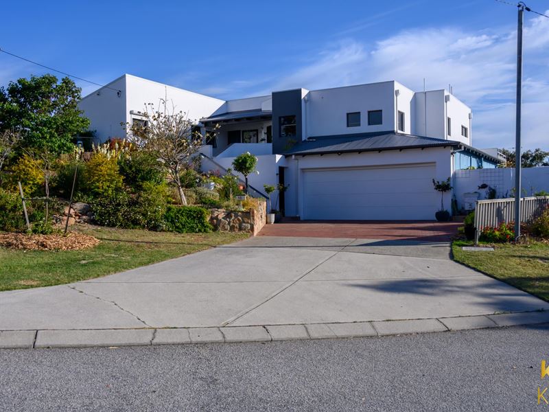 10 Cox Cres, Quinns Rocks