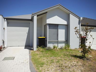 5 Silvergum Way, Piara Waters WA 6112