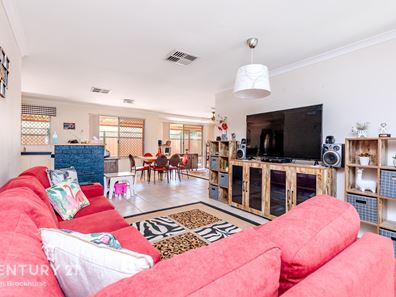 38b Firefalls Close, Huntingdale WA 6110