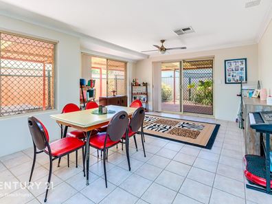 38b Firefalls Close, Huntingdale WA 6110