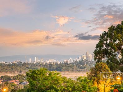 110 Sydenham Road, Doubleview WA 6018