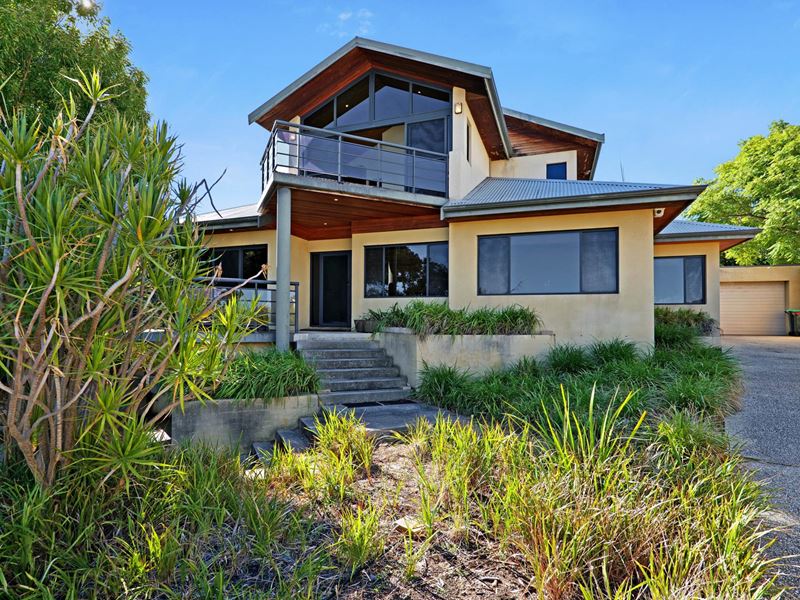 18 Rowan Place, Woodlands