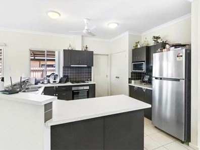 8 Calliance Way, Baynton WA 6714