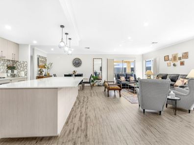 15 Langshan Street, Southern River WA 6110