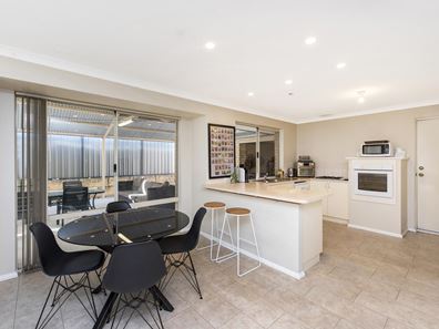 22 Kootingal Bend, Baldivis WA 6171