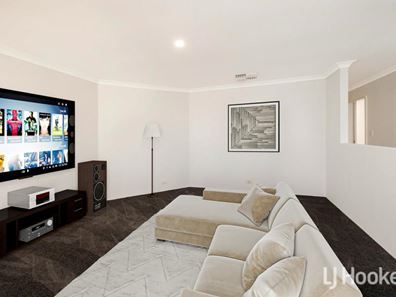 10 Rosebud Place, Halls Head WA 6210