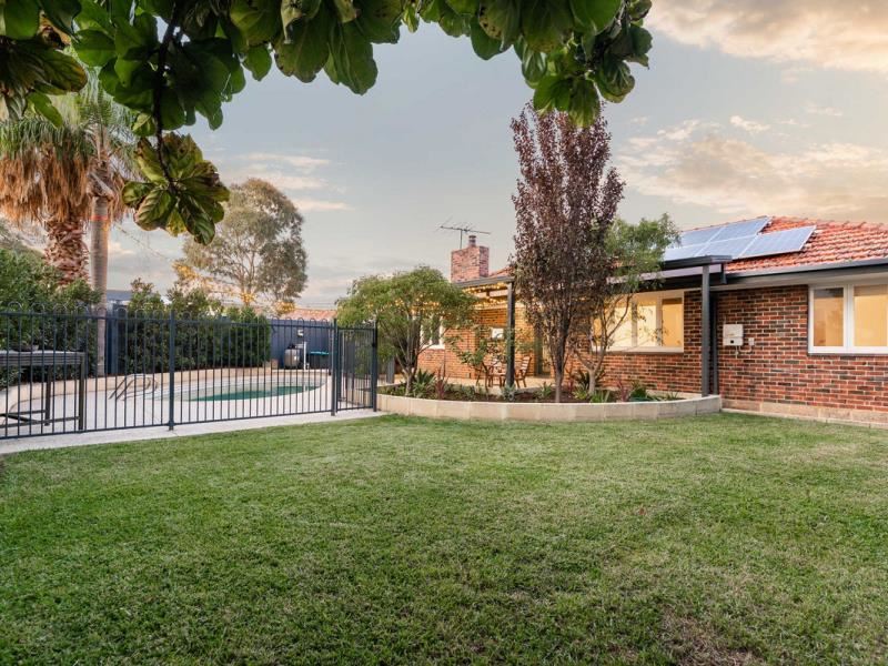 70 Lockhart Street, Como