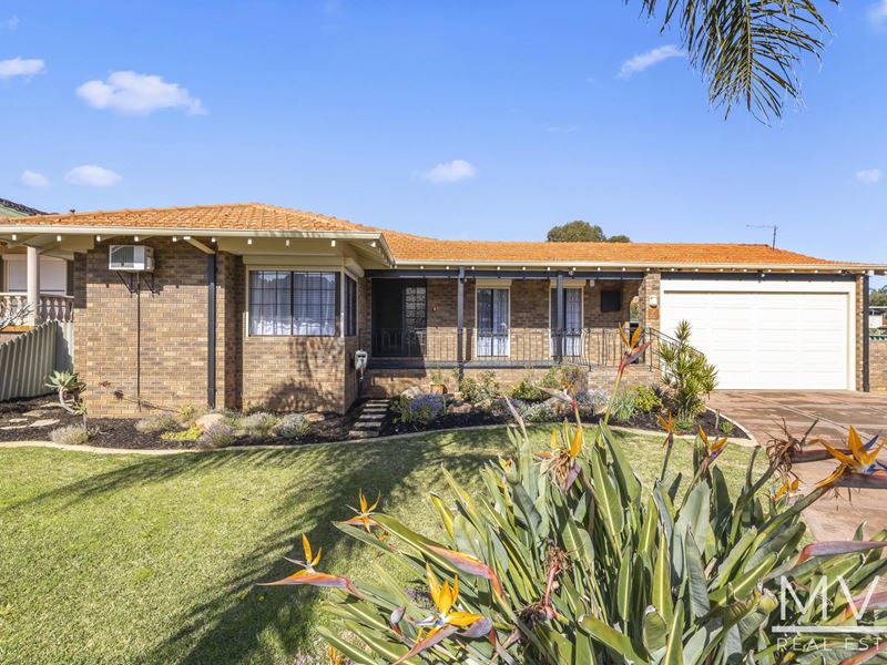 4 Passey Place, Kardinya