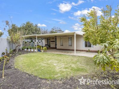 5A Warwick Place, Marangaroo WA 6064