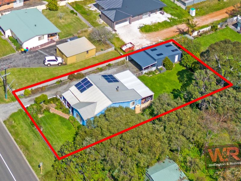 11 Le Grande Avenue, Mckail