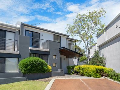 3 The Lakes Boulevard, Jandakot WA 6164