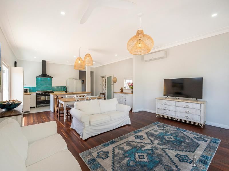 10 Southend Road, Hamilton Hill WA 6163