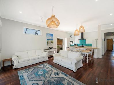 10 Southend Road, Hamilton Hill WA 6163