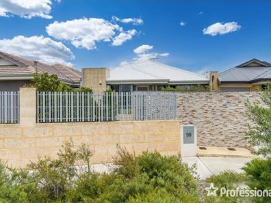 98 Kingscliff Drive, Golden Bay WA 6174