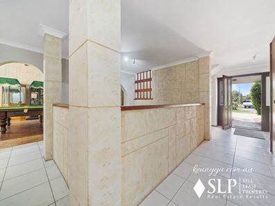 1 Selsted Place, Glendalough WA 6016