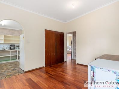 9 Cockman Way, Orelia WA 6167