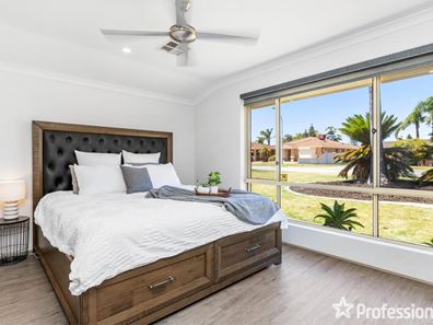 3 Castlereagh Circle, Port Kennedy WA 6172