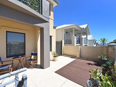 11 Portrush Way, Mindarie WA 6030