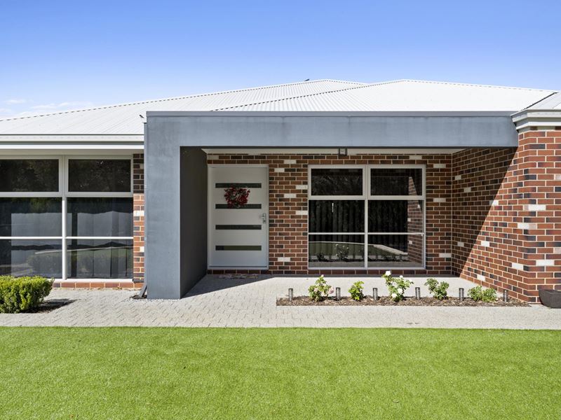 10 Tanglewood Parkway, Dawesville