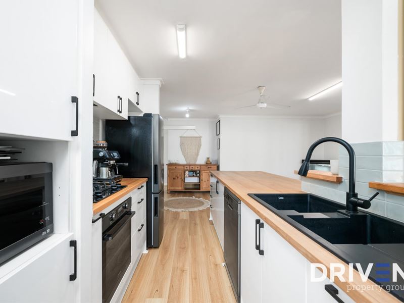 5 Panax Court, South Lake