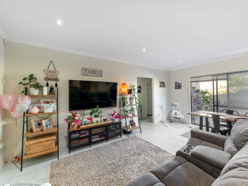 135 Hinchinbrook Ave, Ridgewood