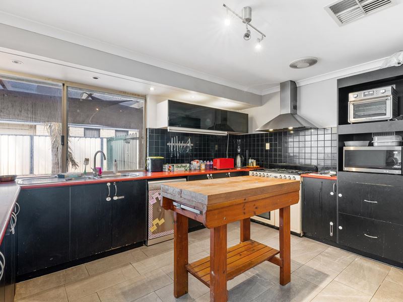 24 Serpentine Meander, Gosnells