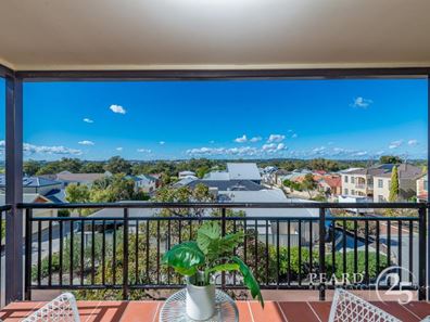 6/4 Wattlebird Loop, Joondalup WA 6027