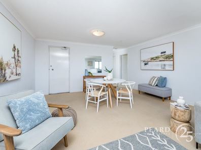 6/4 Wattlebird Loop, Joondalup WA 6027