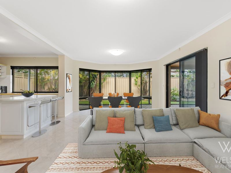44 Mcguigan Circle, Redcliffe