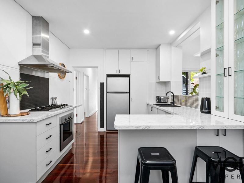 64 Coleman Crescent, Melville