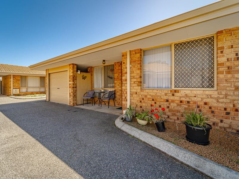 7/15-17 Ashford Avenue, Rockingham