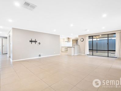 176 Lyon Road, Aubin Grove WA 6164