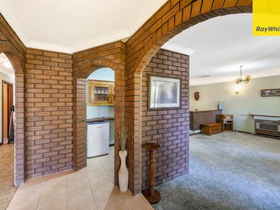 53 Linden Way, Forrestfield WA 6058