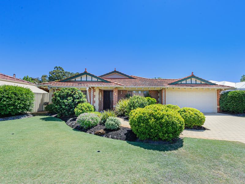 4 Feltbush Mews, Canning Vale WA 6155